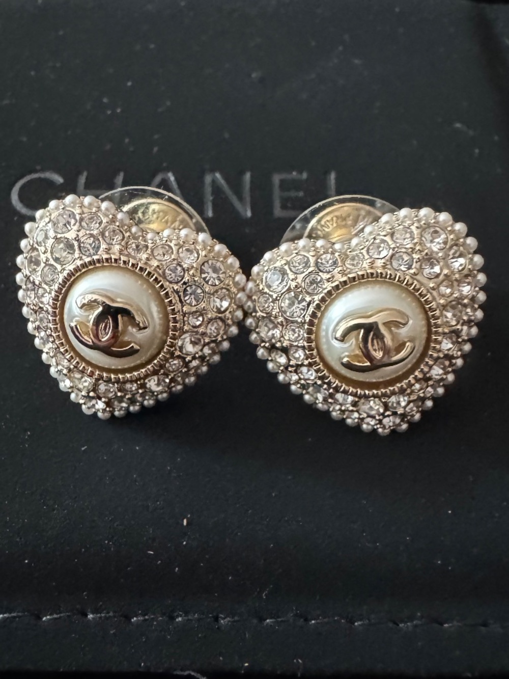 Classic Chanel CC Logo Gold Heart Crystal Embellished Pearl Stud Earrings